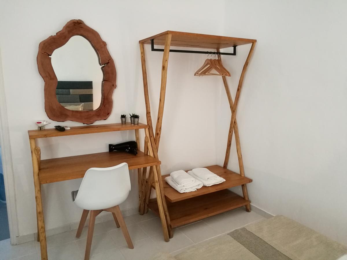 Gerania Milos Apartment Adamantas  ภายนอก รูปภาพ
