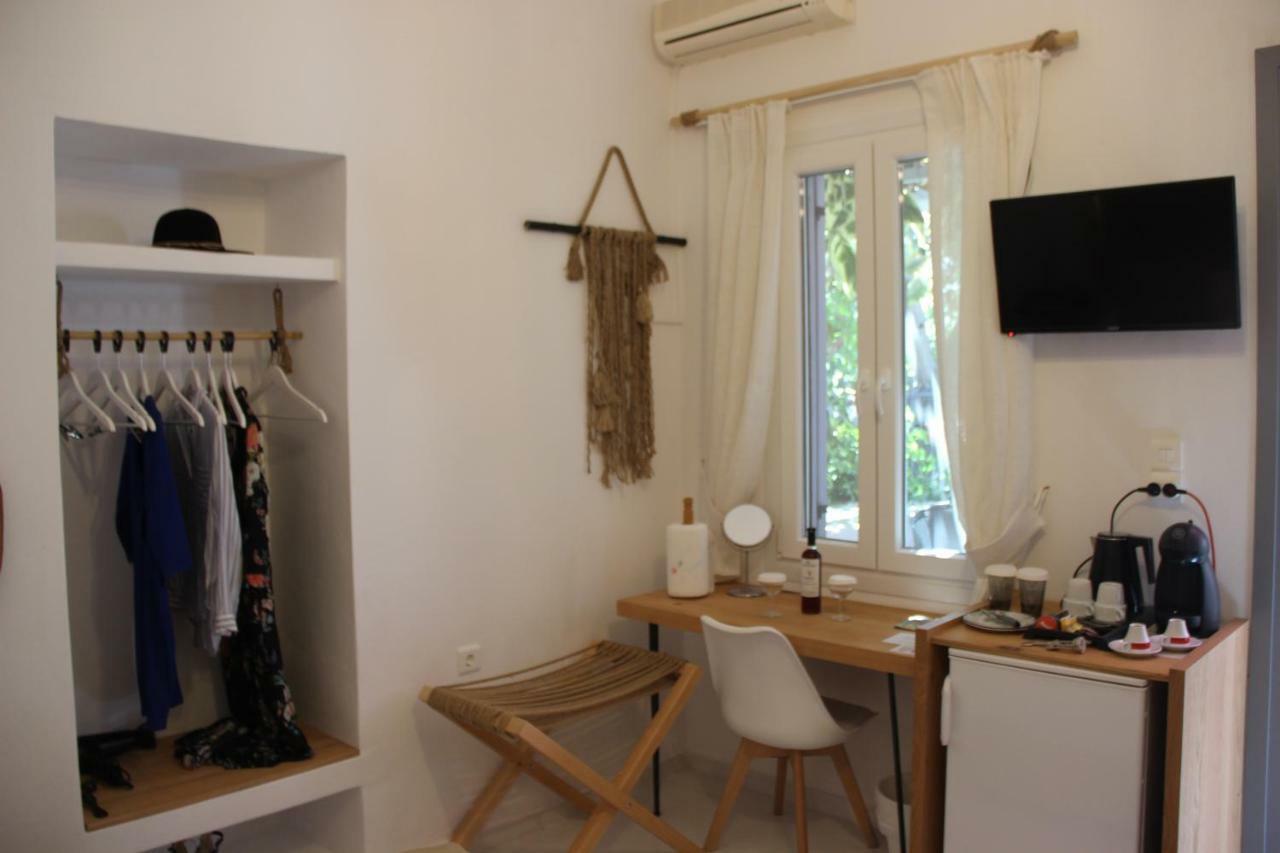 Gerania Milos Apartment Adamantas  ภายนอก รูปภาพ